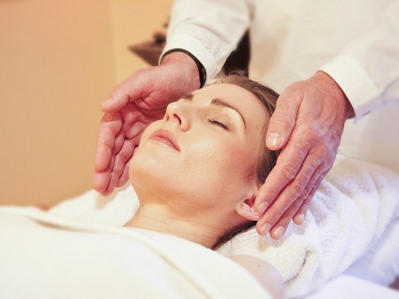 Lower Back Ache Chiropractor Bundall Near Me